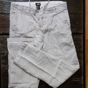 H&M Cream Chinos Lightweight and Versatile